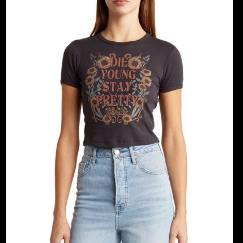 The Vinyl Icons tee